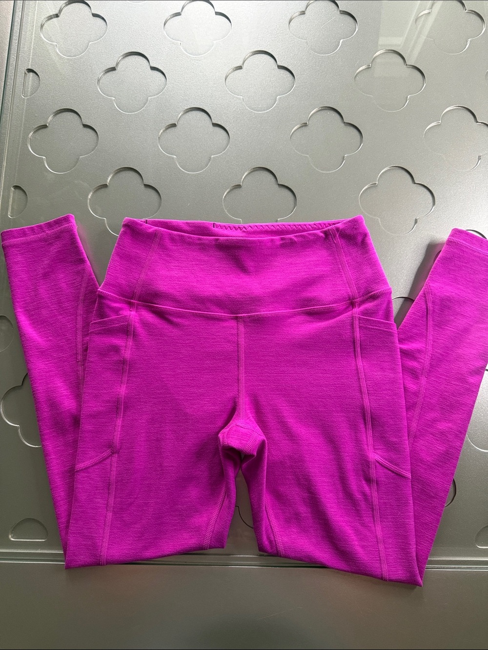 VICTORIA’S SECRET VSX Essential Pocket Leggings High Rise Heather Magenta Size S